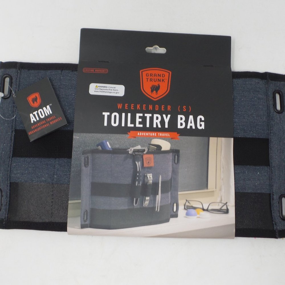 Grand Trunk Weekender Small Toiletry Bag